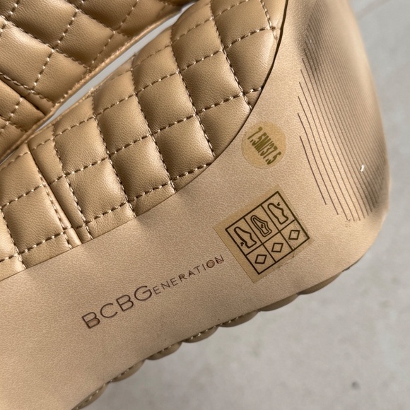 BCBGeneration high heels beige color size 7.5 - Picture 6 of 10